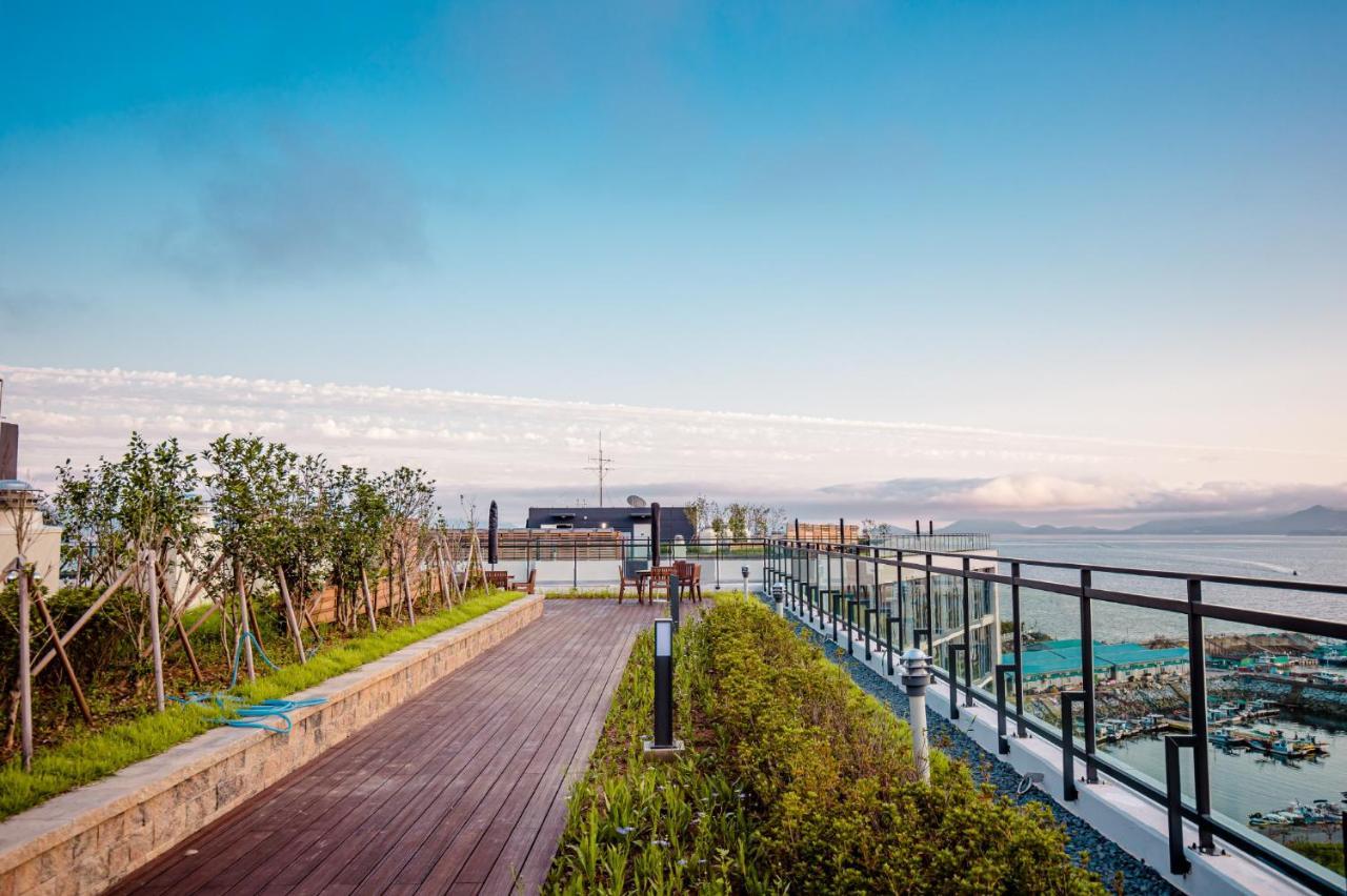 Ocean Marina Suite View ヨス市 エクステリア 写真