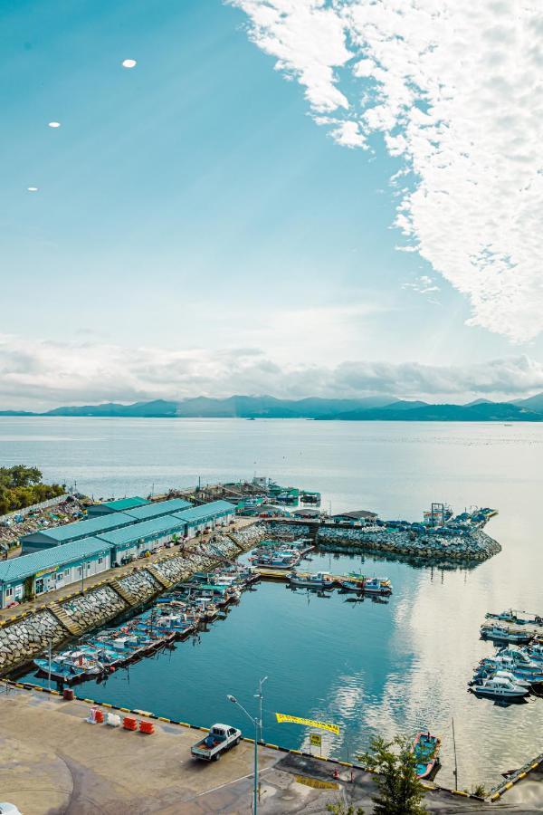 Ocean Marina Suite View ヨス市 エクステリア 写真