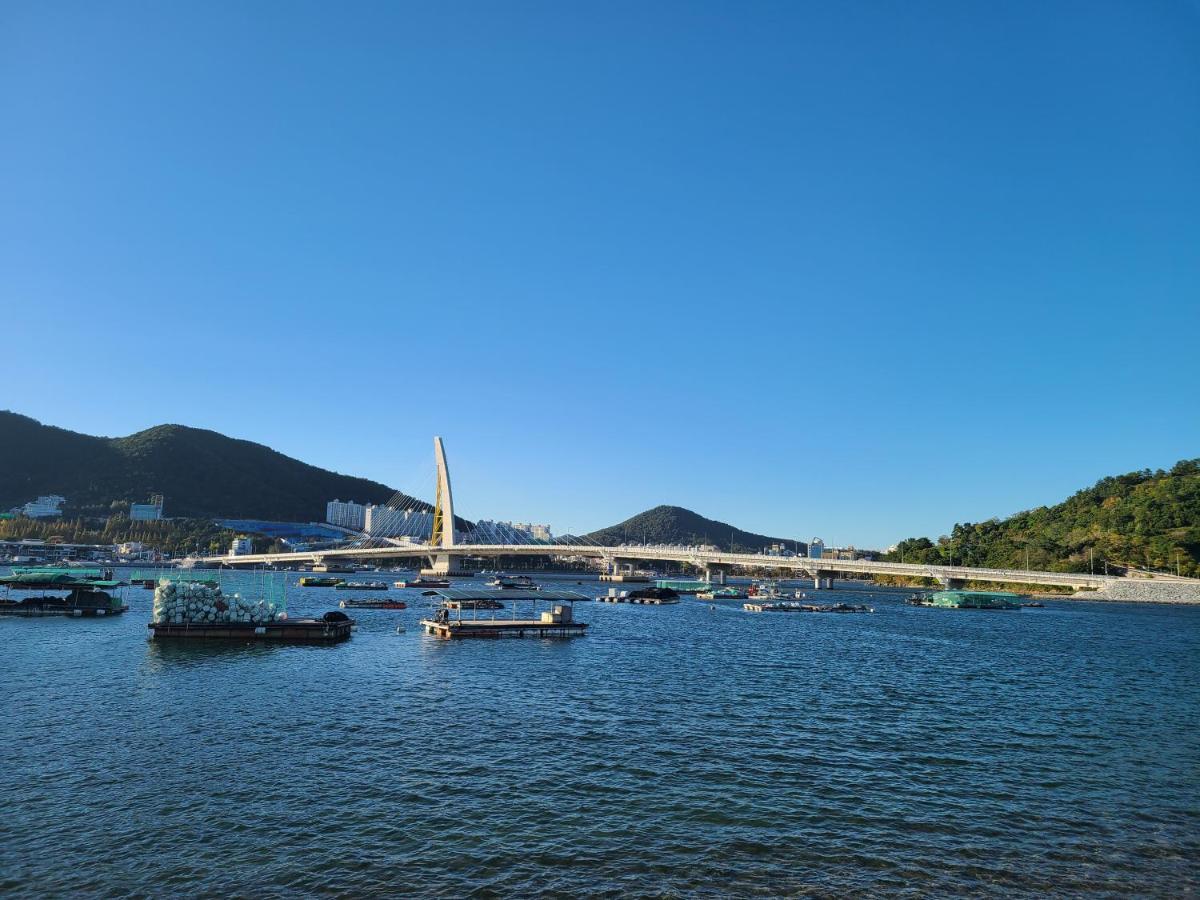 Ocean Marina Suite View ヨス市 エクステリア 写真