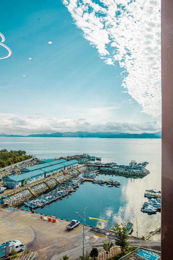 Ocean Marina Suite View ヨス市 エクステリア 写真
